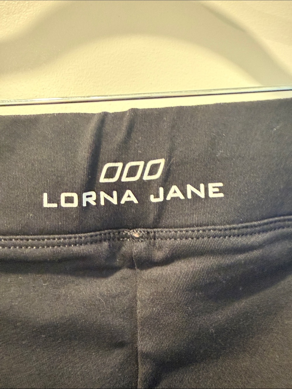 Lorna Jane Gray & Black Unicorn Print Leggings - Picture 2 of 3
